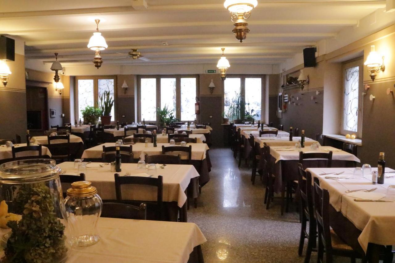 Albergo Ristorante Sole 파나노 외부 사진